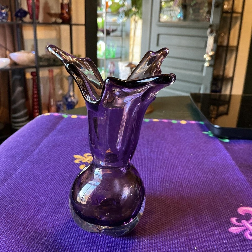 Vintage 5" Murano Glass Purple Bud Vase‎